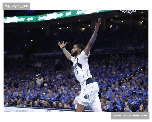 NBA潜力内线和小刺客在东单玩街球 想不想和他们比比